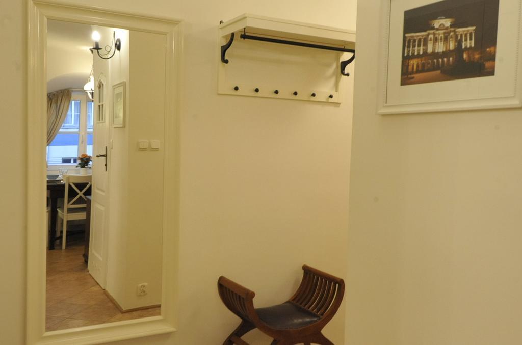 Milotu - Apartament Uniwersytecki Varsovie Extérieur photo